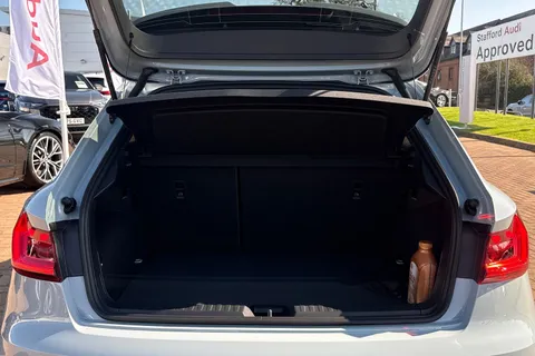  Audi A1 1.0 TFSI 30 S line Sportback S Tronic Euro 6 (s/s) 5dr Thumbnail #7