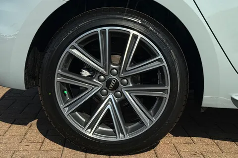  Audi A1 1.0 TFSI 30 S line Sportback S Tronic Euro 6 (s/s) 5dr Thumbnail #12