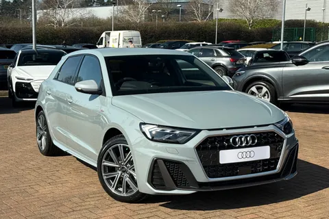  Audi A1 1.0 TFSI 30 S line Sportback S Tronic Euro 6 (s/s) 5dr Thumbnail #25