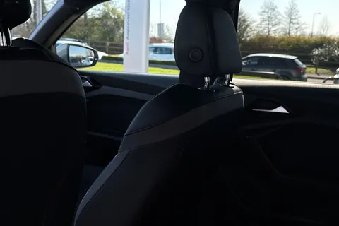  Audi A1 1.0 TFSI 30 S line Sportback S Tronic Euro 6 (s/s) 5dr Thumbnail #28