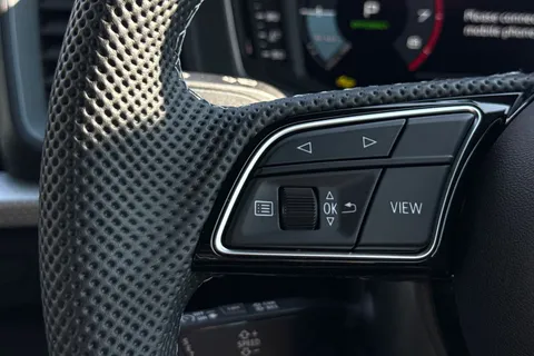  Audi A1 1.0 TFSI 30 S line Sportback S Tronic Euro 6 (s/s) 5dr Thumbnail #33