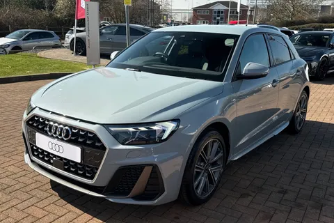  Audi A1 1.0 TFSI 30 S line Sportback S Tronic Euro 6 (s/s) 5dr Thumbnail #56