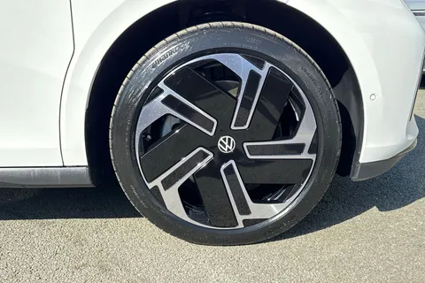  Volkswagen ID. Buzz Pro 86kWh GTX Auto 4Motion 5dr (LWB, 7Seat) Thumbnail #9