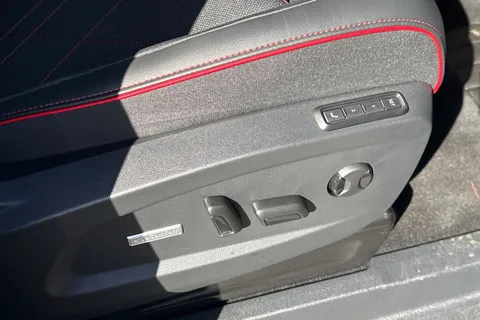  Volkswagen ID. Buzz Pro 86kWh GTX Auto 4Motion 5dr (LWB, 7Seat) Thumbnail #41