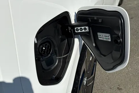  Volkswagen ID. Buzz Pro 86kWh GTX Auto 4Motion 5dr (LWB, 7Seat) Thumbnail #45