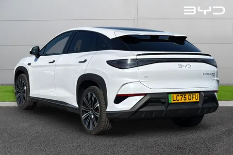 LC75OFU BYD Sealion 7 82.5kWh Design Auto AWD 5dr Thumbnail #3