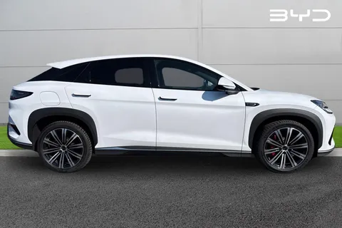 LC75OFU BYD Sealion 7 82.5kWh Design Auto AWD 5dr Thumbnail #4