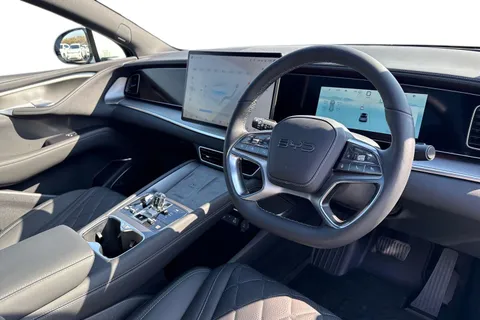 LC75OFU BYD Sealion 7 82.5kWh Design Auto AWD 5dr Thumbnail #8