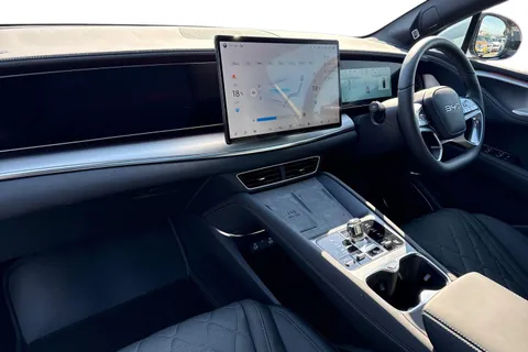 LC75OFU BYD Sealion 7 82.5kWh Design Auto AWD 5dr Thumbnail #9