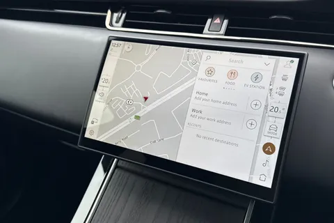 KW74NHJ Land Rover Range Rover Evoque 1.5 P270e Autobiography 5dr Thumbnail #13