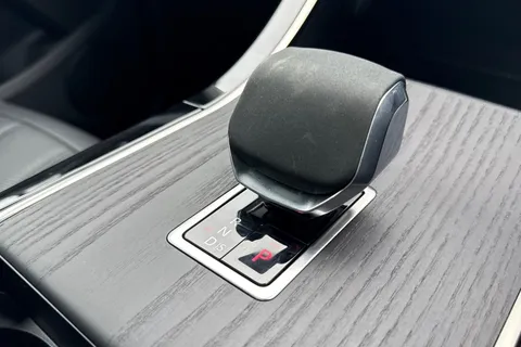 KW74NHJ Land Rover Range Rover Evoque 1.5 P270e Autobiography 5dr Thumbnail #15