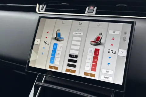 KW74NHJ Land Rover Range Rover Evoque 1.5 P270e Autobiography 5dr Thumbnail #24