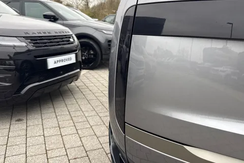 KP24OJH Land Rover Range Rover 3.0 D300 HSE 5dr Thumbnail #28