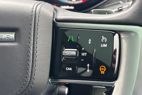 KP24OJH Land Rover Range Rover 3.0 D300 HSE 5dr Thumbnail #34