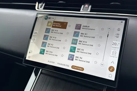 KW74NHJ Land Rover Range Rover Evoque 1.5 P270e Autobiography 5dr Thumbnail #37