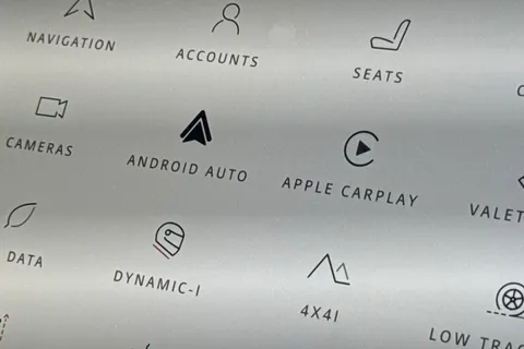 KW74NHJ Land Rover Range Rover Evoque 1.5 P270e Autobiography 5dr Thumbnail #38