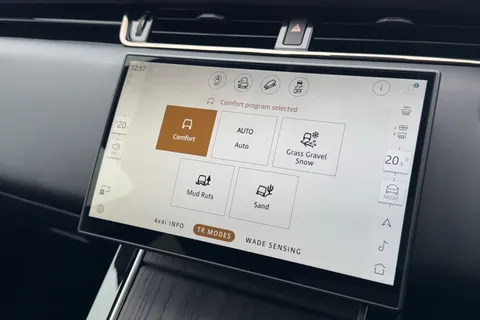 KW74NHJ Land Rover Range Rover Evoque 1.5 P270e Autobiography 5dr Thumbnail #40