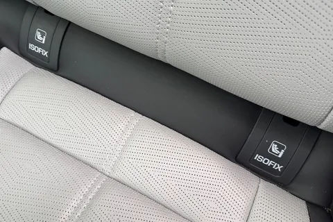 KW74XJL Land Rover Range Rover Velar 2.0 D200 Dynamic HSE 5dr Thumbnail #41