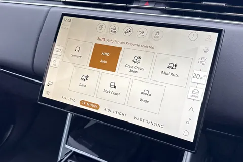 KP24OJH Land Rover Range Rover 3.0 D300 HSE 5dr Thumbnail #41