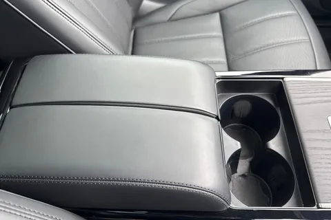 KW74NHJ Land Rover Range Rover Evoque 1.5 P270e Autobiography 5dr Thumbnail #47