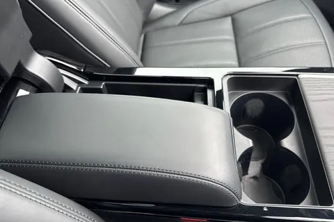 KW74NHJ Land Rover Range Rover Evoque 1.5 P270e Autobiography 5dr Thumbnail #48