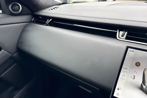 KW74NHJ Land Rover Range Rover Evoque 1.5 P270e Autobiography 5dr Thumbnail #51