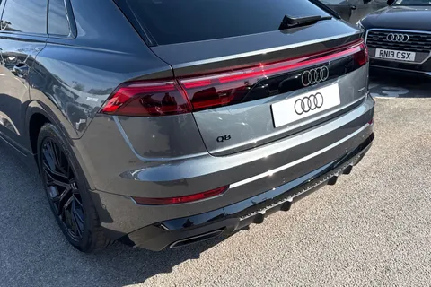  Audi Q8 3.0 TDI V6 Black Edition Tiptronic quattro Euro 6 (s/s) 5dr Thumbnail #8