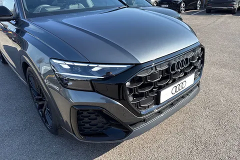 Audi Q8 3.0 TDI V6 Black Edition Tiptronic quattro Euro 6 (s/s) 5dr Thumbnail #9