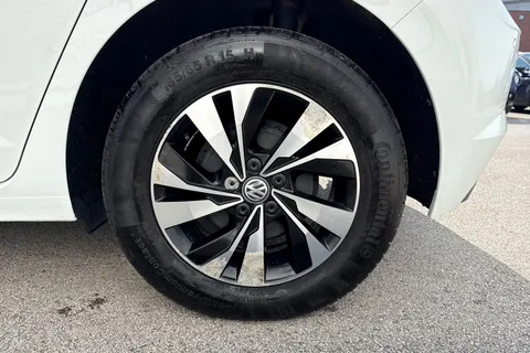 PG21DZX Volkswagen Polo 1.0 TSI Match Euro 6 (s/s) 5dr Thumbnail #14