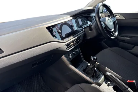 PG21DZX Volkswagen Polo 1.0 TSI Match Euro 6 (s/s) 5dr Thumbnail #16