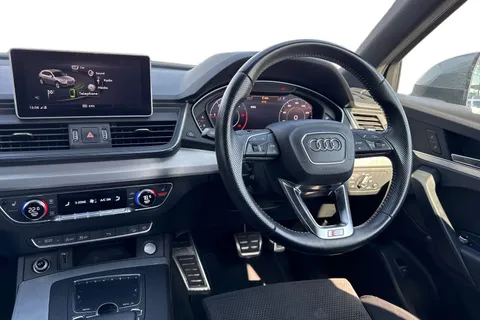 GF70KBX Audi Q5 2.0 TDI 40 S line S Tronic quattro Euro 6 (s/s) 5dr Thumbnail #19