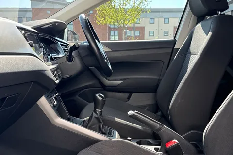 PG21DZX Volkswagen Polo 1.0 TSI Match Euro 6 (s/s) 5dr Thumbnail #30