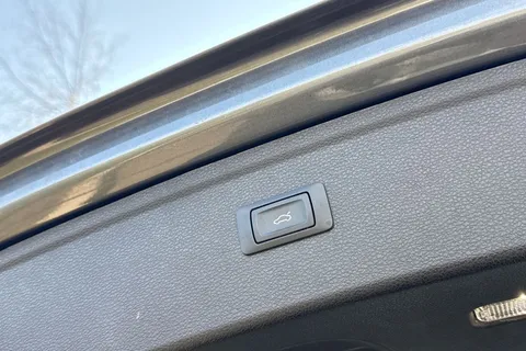 GF70KBX Audi Q5 2.0 TDI 40 S line S Tronic quattro Euro 6 (s/s) 5dr Thumbnail #29