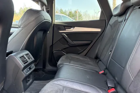 GF70KBX Audi Q5 2.0 TDI 40 S line S Tronic quattro Euro 6 (s/s) 5dr Thumbnail #33