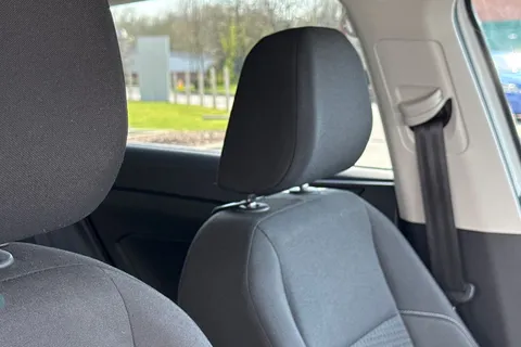 PG21DZX Volkswagen Polo 1.0 TSI Match Euro 6 (s/s) 5dr Thumbnail #38