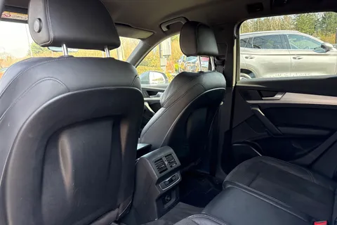 GF70KBX Audi Q5 2.0 TDI 40 S line S Tronic quattro Euro 6 (s/s) 5dr Thumbnail #34