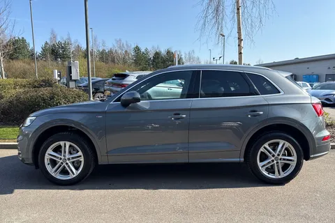 GF70KBX Audi Q5 2.0 TDI 40 S line S Tronic quattro Euro 6 (s/s) 5dr Thumbnail #37