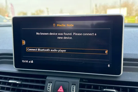 GF70KBX Audi Q5 2.0 TDI 40 S line S Tronic quattro Euro 6 (s/s) 5dr Thumbnail #46