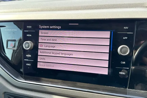 PG21DZX Volkswagen Polo 1.0 TSI Match Euro 6 (s/s) 5dr Thumbnail #53