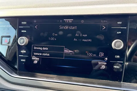 PG21DZX Volkswagen Polo 1.0 TSI Match Euro 6 (s/s) 5dr Thumbnail #54