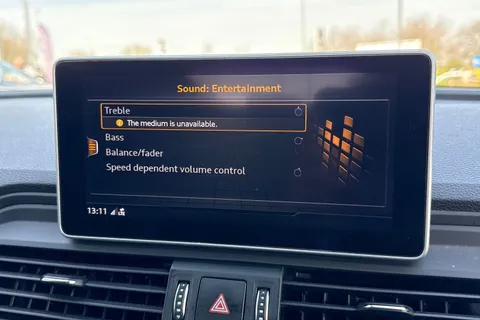 GF70KBX Audi Q5 2.0 TDI 40 S line S Tronic quattro Euro 6 (s/s) 5dr Thumbnail #52