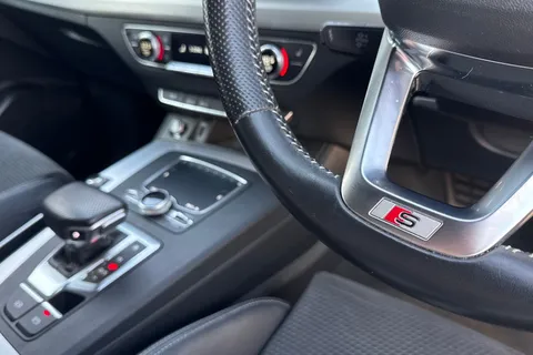 GF70KBX Audi Q5 2.0 TDI 40 S line S Tronic quattro Euro 6 (s/s) 5dr Thumbnail #59