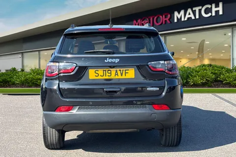 SJ19AVF Jeep Compass 1.4T MultiAirII Longitude Euro 6 (s/s) 5dr Thumbnail #5