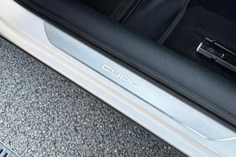 LO22HKE CUPRA Formentor 2.0 TSI V2 DSG 4Drive Euro 6 (s/s) 5dr Thumbnail #35