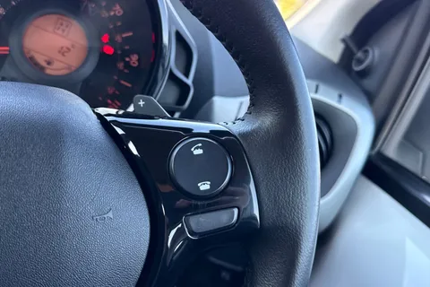 BK15ZTR PEUGEOT 108 1.0 VTi Active Top! 2 Tronic Euro 5 5dr Euro 5 Thumbnail #38