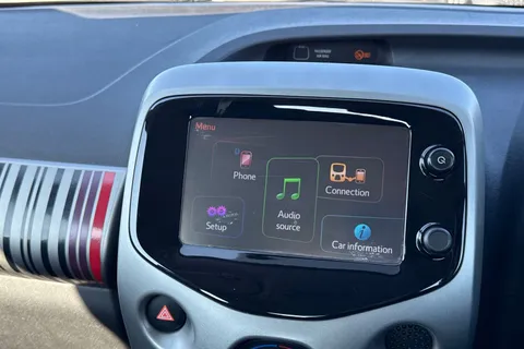 BK15ZTR PEUGEOT 108 1.0 VTi Active Top! 2 Tronic Euro 5 5dr Euro 5 Thumbnail #44