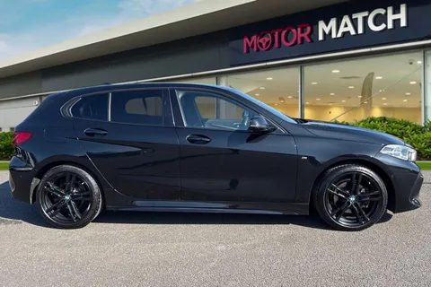 HN69NZM BMW 1 Series 1.5 118i M Sport DCT Euro 6 (s/s) 5dr Thumbnail #4