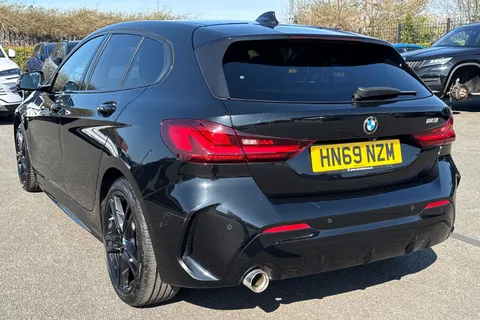 HN69NZM BMW 1 Series 1.5 118i M Sport DCT Euro 6 (s/s) 5dr Thumbnail #8