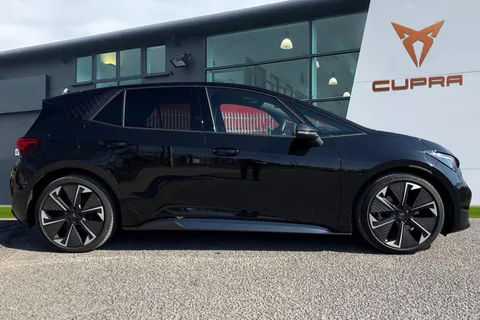 KY25GZK CUPRA Born e-Boost 59kWh V3 Auto 5dr Thumbnail #3