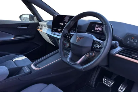 KY25GZK CUPRA Born e-Boost 59kWh V3 Auto 5dr Thumbnail #8